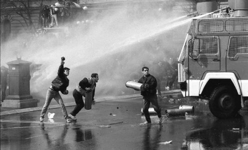 Devetomartovske demonstracije protiv režima 1991.